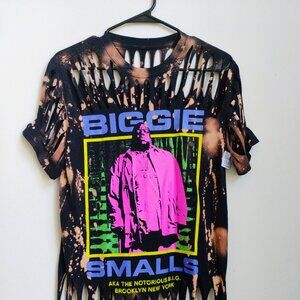 Medium distressed BIGGIE tee